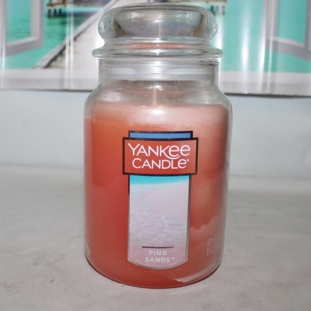 New Yankee Candle 22 oz. Jar Candle in Pink Sands - Picture 1 of 3